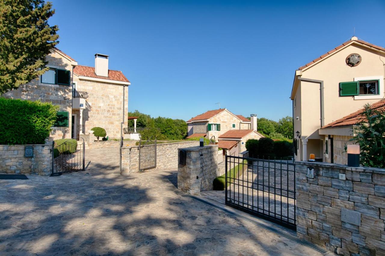 Villa Luci Pucisca Exterior foto